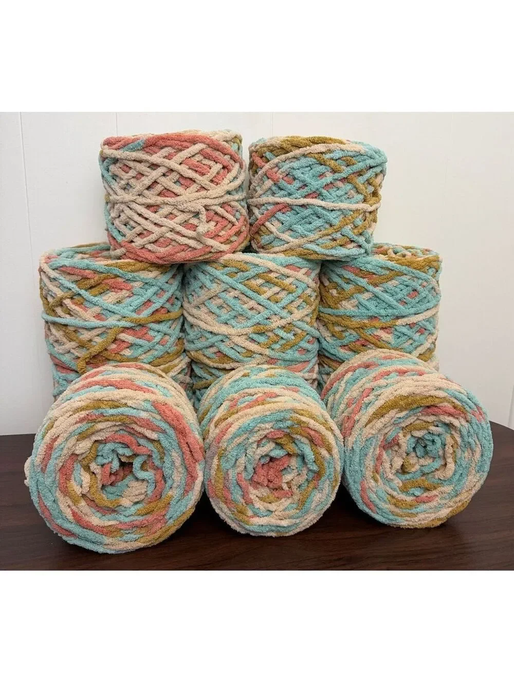 Reclaimed Yarn Bulky Chenille 2757 Yds Aqua Pink Beige 1622g (11 Cakes)